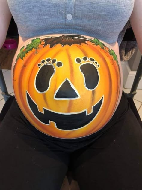 Belly Painting Pregnant, Baby Belly Pictures, Belly Painting Ideas, Maternity Halloween, Belly Pictures, Bump Painting, Pumpkin Painted, Pregnant Belly Painting, Belly Paint