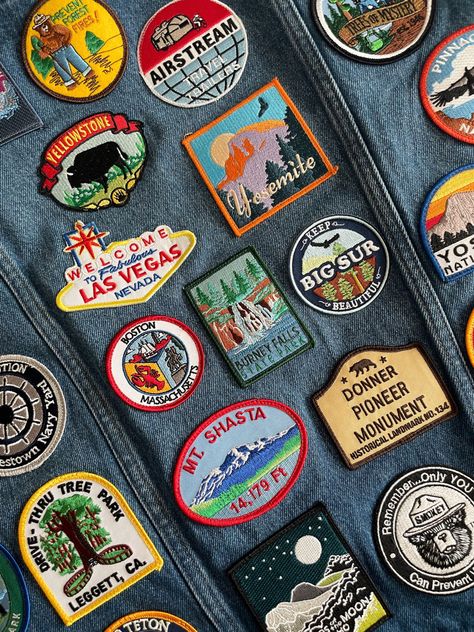 Travel Patches Ideas, Patches Aesthetic, Patch Jean Jacket, Patchwork Jean Jacket, Patch Denim Jacket, Patches Display, National Park Patches, Reworked Clothes, Jacket With Patches