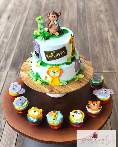 Customised Cupcakes, Cake With Fondant, Fondant Animals, Jungle Theme, Fondant Cakes, Cream Cake, Fondant, Birthday Cake, Candy