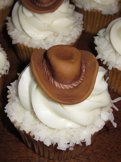 Cowboy Cupcake Toppers | cupcakes coconut cupcakes topped with cowboy themed fondant toppers ... Usa Cupcakes, Western Cupcakes, Cowboy Theme Birthday, Country Cupcakes, Cupcakes Coconut, Cowboy Cupcakes, Toppers Cupcakes, Cupcake Fondant, Cowboy Cakes