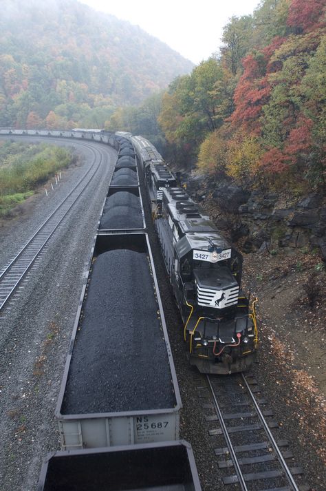 Coal Train | View from Signal 241.6 Westbound helpers meetin… | Flickr Coal Train, Coal Miners, Scenic Railroads, Railroad Pictures, Southern Railways, Norfolk Southern, Railroad Photography, Railroad Photos, Old Trains