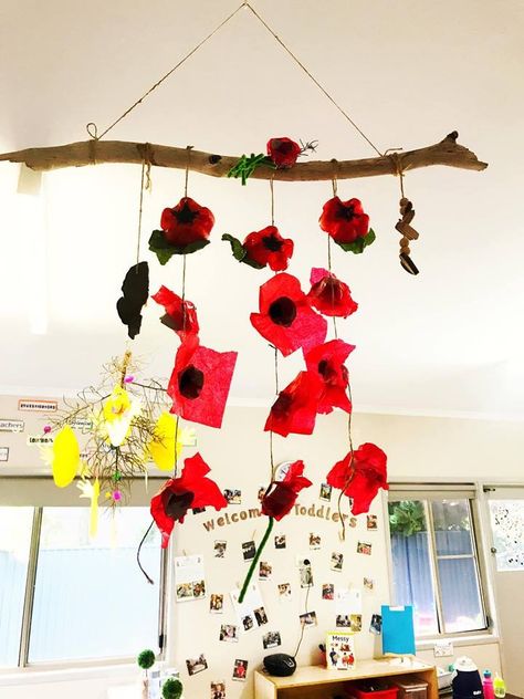 Anzac Day Craft, Nature Activities Preschool, Poppy Craft For Kids, Remembrance Day Activities, Early Childhood Education Resources, Remembrance Day Art, Poppy Craft, Kids Activities At Home, Remembrance Day Poppy