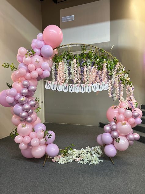 Backdrop Butterfly, Butterfly Theme Party, Butterfly Birthday Theme, Baby Shower Balloon Arch, Butterfly Balloons, Butterfly Baby Shower, Butterfly Theme, Butterfly Birthday, Fairy Birthday