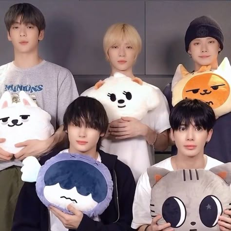 txt ot5 lq icon Stuffed Animal Names, Txt Ot5, Moa Collection, Moa Diary, Emo Guys, Out Of My Mind, Blue Spring, Kang Taehyun, Choi Soobin