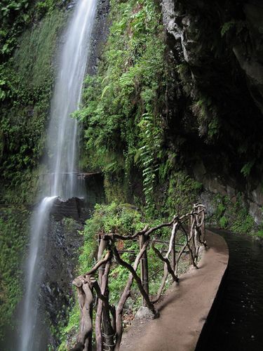 Patikointi upeissa maisemissa on loman kohokohta! #aurinkomatkat_madeira Places In Portugal, Visit Portugal, Funchal, Portugal Travel, Spain And Portugal, Dubrovnik, Beautiful Places To Visit, Beautiful Islands, Belleza Natural