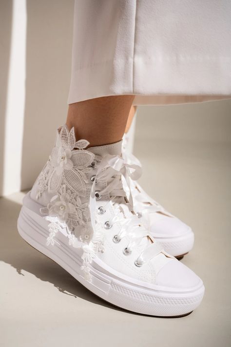 Lace White Wedding Converse, Luxury Wedding Shoes for Reception, High Top Converse for Bride - Etsy Greece Converse Makeover, Bride Sneakers Wedding, Bridal Trainers, Luxury White Wedding, Wedding Trainers, Lace Converse, Wedding Sneakers For Bride, Bride Sneakers, Bridal Converse