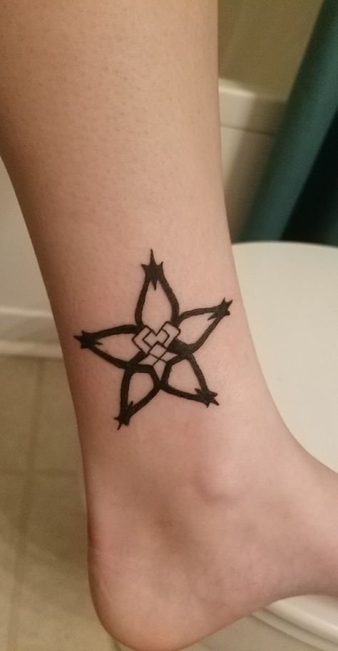 Kingdom Hearts Wayfinder Tattoo, Wayfinder Tattoo, Kingdom Hearts Wayfinder, Keyblade Tattoo, Skin Tear Tattoo, Kingdom Hearts Tattoo, Neat Tattoos, Hearts Tattoo, Crown Tattoo Design