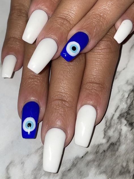 Greek Flag Nails, White Nails With Evil Eye, Turkish Nails Designs, Greek Nails Designs Blue, Nails Evil Eye Design, Blue Nails Evil Eye, Mykonos Nails, Hamsa Nails, Greek Eye Nails