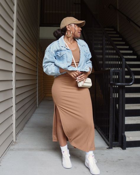 brown maxi bodycon dress denim jacket white nike blazers vintage baseball cap cream crossbody wallet purse Maxi Dress With Baseball Cap, Tan Baseball Cap Outfit Women, Outfits With Tan Baseball Cap, Skims Dress With Jean Jacket, White Nike Blazers, Chic Beige Bodycon Maxi Dress, Nike Blazer Vintage, Crossbody Wallet Purse, Dress Denim Jacket