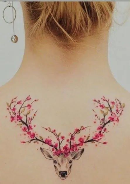 15 Deer Tattoo Designs For Women Antler Tattoos, Tattoo Cherry, Deer Tattoo Designs, 40 Tattoo, 30 Tattoo, Hirsch Tattoo, Dragons Tattoo, Badass Skulls, Blossom Cherry