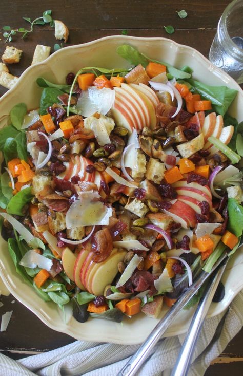 Maple Squash, Maple Butternut Squash, Salad With Butternut Squash, Fall Harvest Salad, Maple Dressing, Burger Salad, Thanksgiving Salad, Harvest Salad, Red Onion Salad