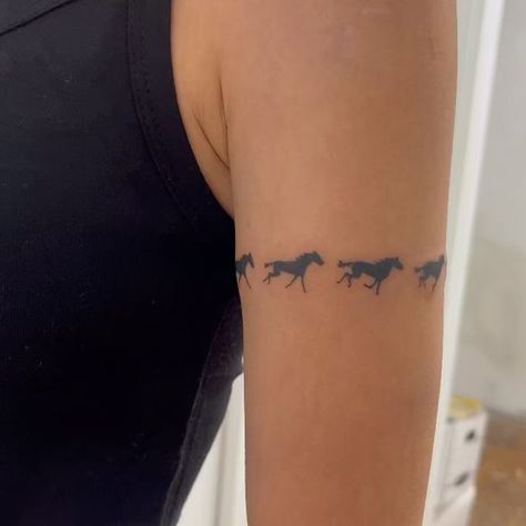 Horse Stick And Poke Tattoo, Dainty Detailed Tattoos, Bird Arm Band Tattoo, Red Horse Tattoo, I Am I Am I Am Tattoo, Horse Armband Tattoo, Horse Arm Tattoo, Country Aesthetic Tattoo, Horse Tattoo Aesthetic