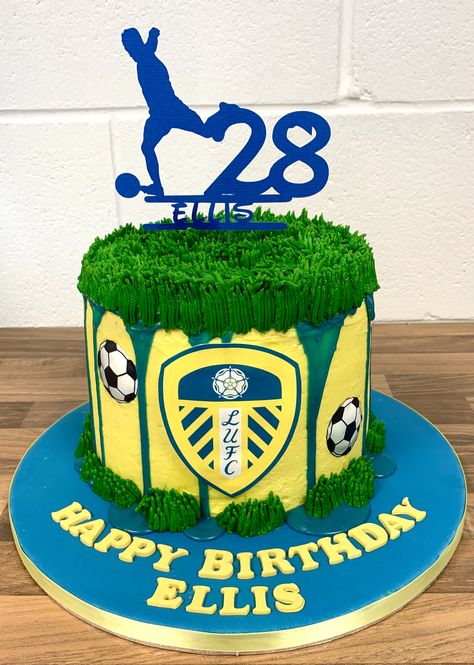 Leeds United Birthday Cake, Afl Football Cake, Leeds Football, Leeds United Fc, Football Cake, Football Lovers, Leeds United, Leeds, Celebration Cakes