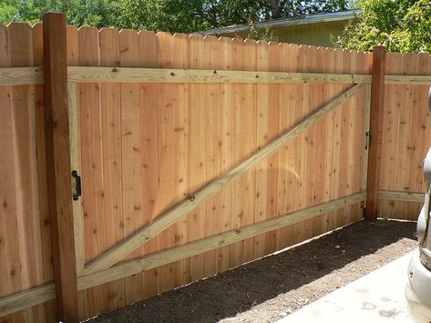 Removable Fence Panel, Removable Fence, Fences Ideas, Wood Fence Gates, Small Fence, Gate Ideas, Garden Privacy, Vertical Planter, Reverse Mortgage