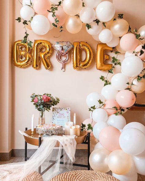 Bridal Room Decor, Winter Wonderland Wedding Theme, Bride With Glasses, Wonderland Wedding Theme, Rose Gold Bride, Brides Room, Balloons Wedding, Bride To Be Sash, Party Setup