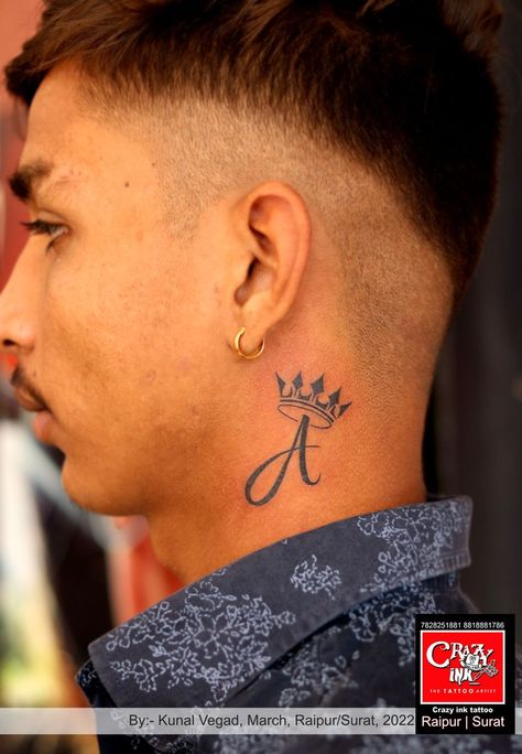 Crown Neck Tattoo, Simple Crown Tattoo, Cross Tattoo Neck, Crown Tattoo Men, Cruces Tattoo, Side Hip Tattoos, Tattoo Homme, Hard Tattoos, Lion Tattoo Sleeves