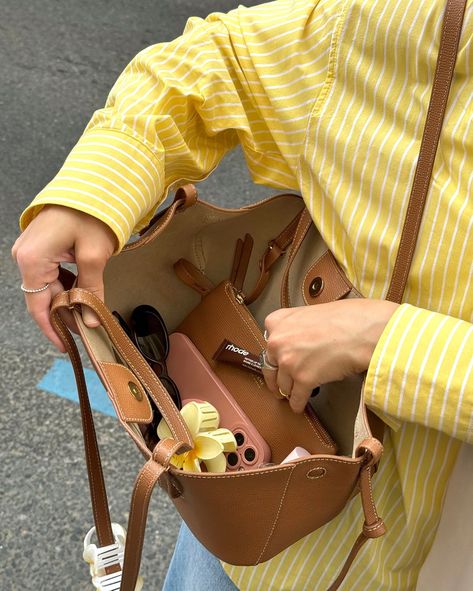 in my yellow obsession era🐣💛🌼✨ summer outfit, Pinterest summer girl, jeans, yellow shirt, modest fashion, hijabi, hijab tutorial, Pinterest style, aesthetic summer girl, modesty, polene bag, summer vibes, flower hair clip Polene Bag, Pinterest Summer, My Yellow, Pinterest Style, Beautiful Henna Designs, Girl Jeans, Hijab Ootd, Beige Wallpaper, Yellow Shirt