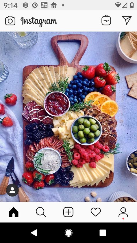 Cheese And Cracker Platter, Christmas Meat, Holiday Cheese Boards, Cheese Brands, Dairy Industry, Catering Ideas Food, Charcuterie Inspiration, Charcuterie Cheese, Party Food Platters