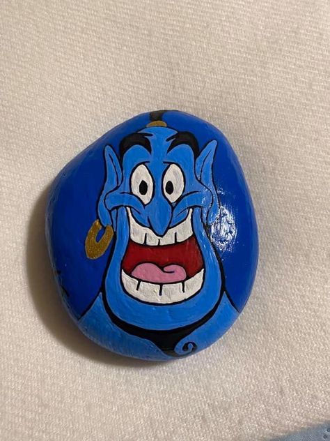 Disney Rock Art, Rock Painting Characters, Nemo Rock Painting, Disney Painted Rocks Ideas, Character Rock Painting, Disney Rock Painting Ideas, Disney Painted Rocks Easy, Pirate Rock, Disney Character Painted Rocks