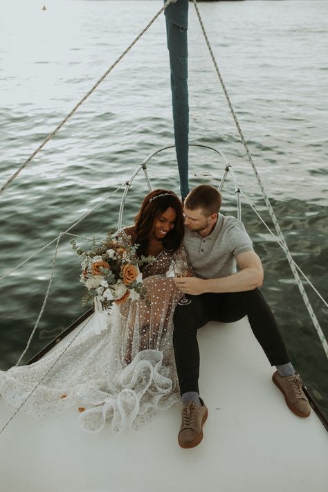 Sailboat Wedding Photos, Yacht Elopement, Catamaran Wedding, Sailboat Elopement, Nala Dress, Sailboat Wedding, Couple Drinking, Michigan Detroit, Michigan Elopement