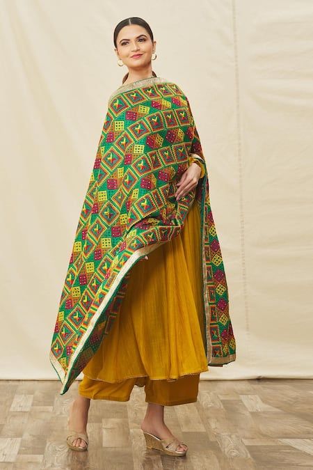 Buy Multi Color Silk Embroidered Phulkari Geometrical Dupatta For Women by Samyukta Singhania Online at Aza Fashions. Phulkari Dupatta, Kurta With Pants, Silk Organza, Green Silk, Cut Work, Embroidered Silk, Floral Fabric, Aza Fashion, Multi Color