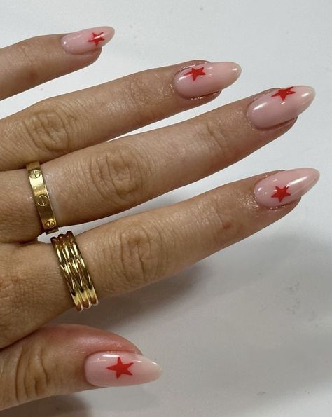 Nails With Red Stars, Christmas Nails Stars, Orange Star Nails, Red Star Nails, Maxi Dress Summer Casual, Europe Nails, Dress Summer Casual, Unghie Sfumate, Maxi Dress Summer