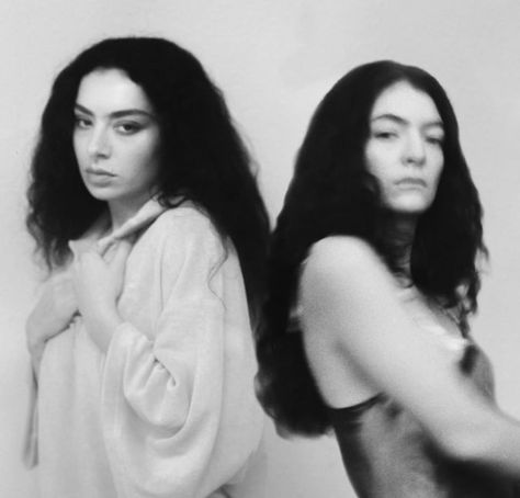 Charli Xcx, Lorde, Walk Of Fame, Music Genres, Beauty Life, A Song, Billie Eilish, New Music, Rihanna