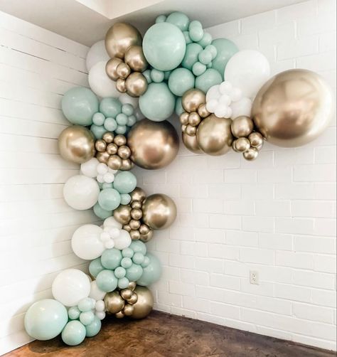 Gold Balloon Garland, Balloon Garland Diy, Green Baby Shower, Arch Wedding, Rose Gold Party, Garland Arch, Green Balloon, Party Background, Background Decoration