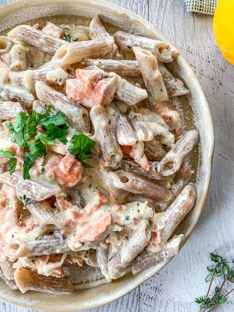 Pasta Alla Salmone - Simple and Fraiche Creamy Penne Pasta, Salmon With Cream Sauce, Pasta With Salmon, Pasta Aesthetic, Flaked Salmon, Gluten Free Lasagna, Sauce For Salmon, Grilled Salmon Recipes, Salmon Pasta