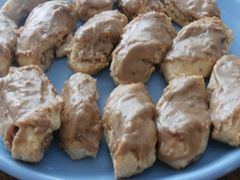 Maple Twists Recipe, Twist Cookies, Healthy Meals Ideas, Walnut Cookie Recipes, Bakery Items, Meals Ideas, Walnut Cookies, Homemade Cooking, Special Desserts