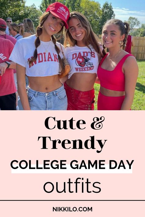 In this post, I’m sharing 10 adorable pieces of outfit ideas perfect for college football game day. No matter which school you attend, you can pull inspiration from any of these ideas to style a game day outfit perfectly tailored to your style and college. Whether you love wearing jerseys, tube tops, skirts, dresses, or something else, you’ll be sure to find some awesome inspiration for your game day look in this post! Tap or click to keep reading. College Tee Outfit, Simple Game Day Outfits, College Tailgate Outfit Football, Game Day Fits, College Football Game Outfit, College Tailgate Outfit, Football Tailgate Outfit, Ut Football, Weather Games