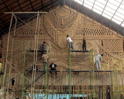 agnes hansella hangs macramé wall trio on a seaside structure in bali Colossal Art, Jimbaran, House By The Sea, Modern Crafts, Deco Boheme, Modern Macrame, Scaffolding, Art Textile, Seville