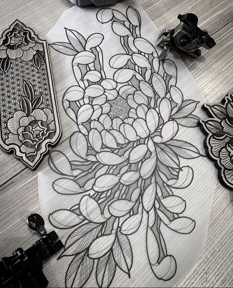 Chrysanthemum Reference, Chrysanthemum Tattoo Black, Tattoo Japonais, Japanese Flower Tattoo, Tattoo Japanese, Chrysanthemum Tattoo, Flower Tattoo Drawings, Dibujos Tattoo, On Tattoo