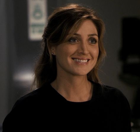 Maura Isles, Season 1 Episode 5 Kate Todd, Maura Isles, Sasha Alexander, Angie Harmon, Detective Series, Season Of The Witch, Episode 5, Beautiful Smile, Tv Stars