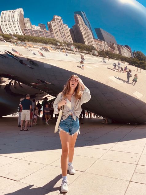 Chicago Selfie Ideas, Chicago Fits Summer, Chicago Bean Pictures Ideas, Chicago Bean Pictures, Chicago Poses, Chicago Outfit Summer, Chicago Clothes, Chicago Summer Outfit, Chicago Fits