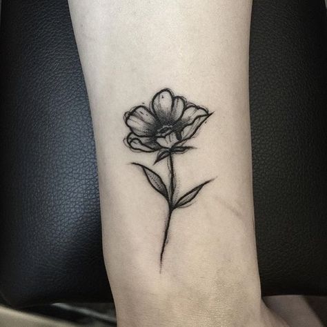 By @zihwa_tattooer Tattoo For Boyfriend, Nice Flower, Strength Tattoo, Small Flower Tattoos, Floral Tattoo Design, Tattoo Videos, Tattoo Feminina, Small Tattoo Designs, Flower Tattoo Designs