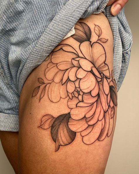 25 Hip Tattoo Design Ideas | ThriveNaija Hip Tattoo Traditional, Flower Hip Tattoos, Hip Tattoo Designs, Hip Thigh Tattoos, Hip Tattoos, Bunny Tattoos, November Nails, Octopus Tattoo, October Nails