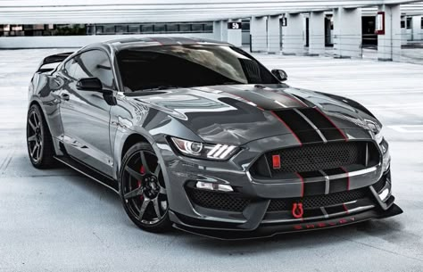 Gt350r Mustang, 2023 Mustang, Mustang Car Aesthetic, Kereta Sport, Sports Cars Mustang, 2024 Ford Mustang, Cars Mustang, Shelby Gt 500, Muscle Cars Mustang