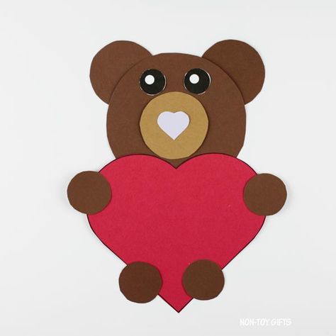 Bear Template, Bear Craft, Cute Valentines Card, February Crafts, Non Toy Gifts, Craft Kids, Toy Gifts, Bear Crafts, Craft For Kids