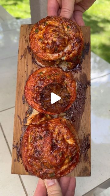 Salmon Cream Cheese Roll Ups, Smoked Stuffed Salmon, Salmon Pinwheels Roll Ups, Pinwheel Salmon, Salmon On Grill, Salmon Pinwheel, Keto Salmon Recipes, Salmon Sauce Recipes, Salmon Pinwheels