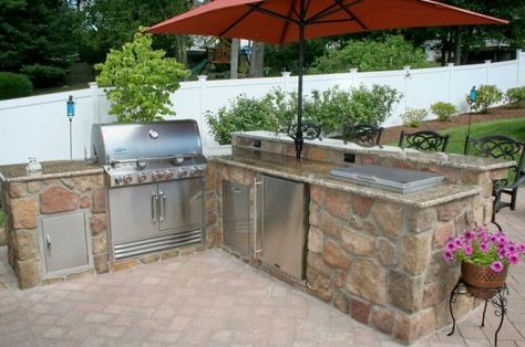 Outdoor Barbeque Area, Grill Outdoor, Outdoor Bbq Grill, Grill Island, Outdoor Kitchen Countertops, Outdoor Barbeque, Outdoor Kitchen Decor, Outdoor Kitchen Bars, Grill Area