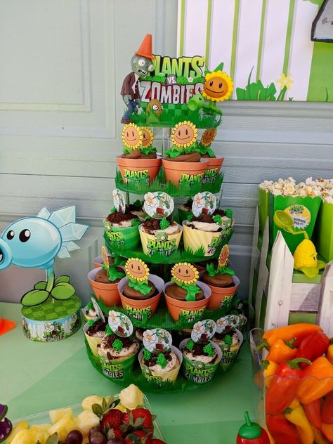 Plants Vs Zombies Cupcakes, Plants Vs Zombies Birthday Cake, Plant Vs Zombies Party Ideas, Zombie Birthday Cakes, Plants Vs Zombies Cake, Zombie Halloween Party, Zombie Cupcakes, Plants Vs Zombies Birthday Party, Baby Boy Birthday Themes