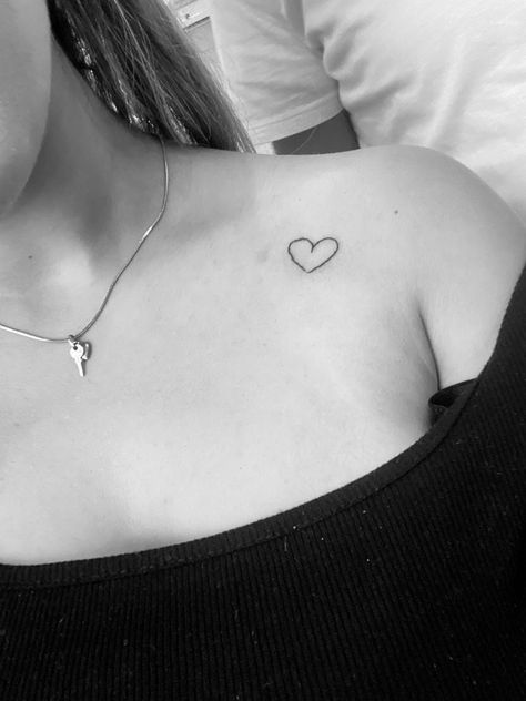 Small Heart Chest Tattoo Female, Small Heart Tattoo On Chest, Small Tattoos Shoulder, Red Heart Tattoo On Chest, Heart On Chest Tattoo, Chest Tattoo Heart, Heart Tattoo On Chest, Shoulder Chest Tattoo, Heart Chest Tattoo