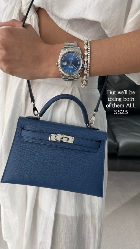 #hermes #blue Hermes Blue, Luxury Bags Collection, Luxury Clutch, Girly Bags, Fancy Bags, Classy Jewelry, Vintage Purses, Pretty Bags, Hermes Bags