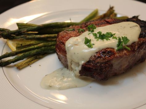 Steak Cream Sauce, Cheese Sauce For Steak, Sauce For Broccoli, Gorgonzola Cream Sauce, Cheese Sauce For Broccoli, Gorgonzola Sauce, Filet Mignon Recipes, Beef Steak Recipes