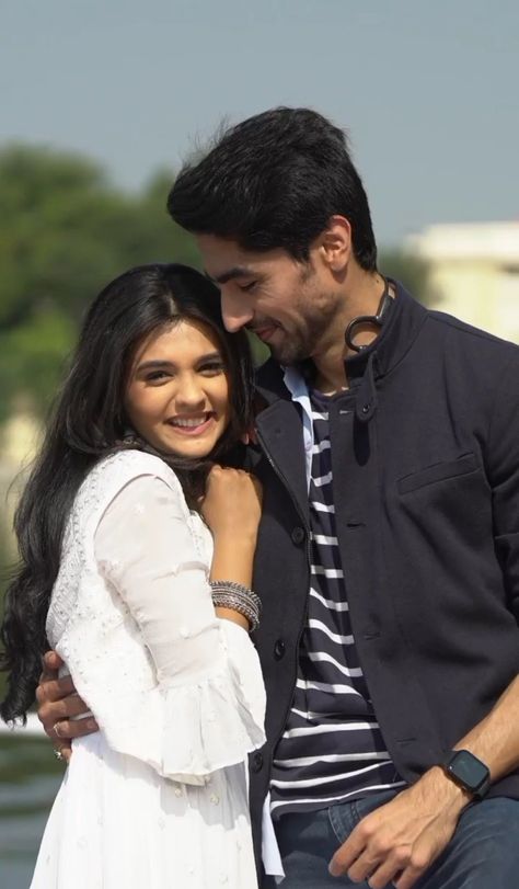 Akshara And Abhimanyu, Instagram Couples, Gals Photos, Cute Couple Dp, Bollywood Couples, Couple Dp, Cute Couple Poses, Couple Photoshoot Poses, Photo Poses For Couples