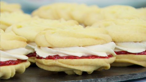 This Viennese whirls recipe by Mary Berry is featured in Season 4, Episode 2. Mary Berry Viennese Whirls, British Baking Show Recipes, Viennese Whirls, British Bake Off Recipes, Homemade Raspberry Jam, Bake Off Recipes, Baking Supply Store, Mary Berry Recipe, Pbs Food