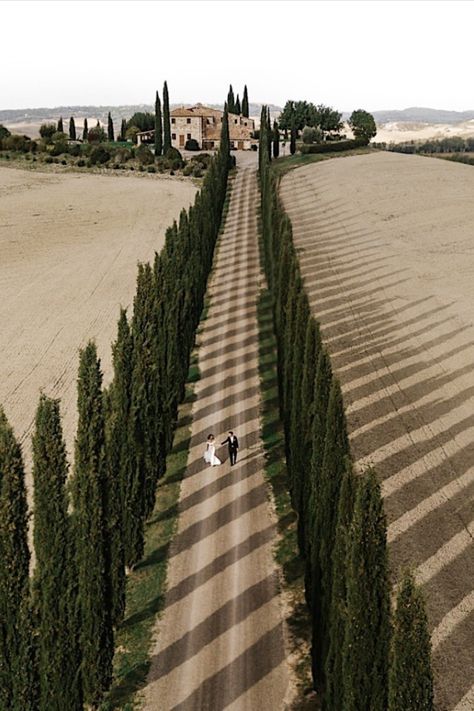 Tuscany Italy Elopement, Tuscany Wedding Florals, Tuscany Wedding Aesthetic, Tuscany Italy Aesthetic, Italy Wedding Aesthetic, Tuscan Villa Wedding, Italian Countryside Wedding, Tuscany Elopement, Tuscany Italy Wedding