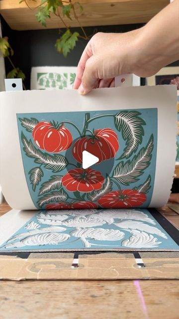 AGraceGillespie on Instagram: "Tomatoes! 🍅✨ ~ Never had any luck growing them, but had much fun printing them! I wanted to keep this simple, bold and bright, with a limited colour palette so that I can create a mini series of veggie reductions prints that can be hung together…. ~ I love visiting other people’s allotments and gardens where they have space to grow veg, although for now I have had to completely give up growing it myself. It’s one of those things I guess I will save for when I do have the space and time, and can look forward to it until then. For now I have had to concede that I have neither space NOR time and will give in to just making juicy prints of the bountiful vegetables that live in my dreams 😂 ~ Hope to do a few in this series, so let me know what you would like to Tomato Linocut, Fun Prints, Colour Palette, Linocut, Block Print, Printmaking, Let It Be, Art