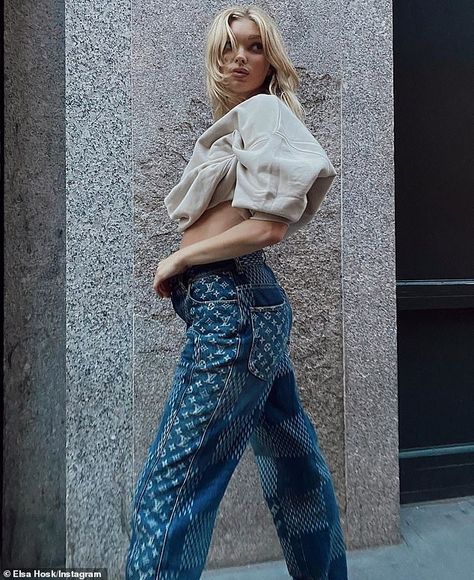 Louis Vuitton Outfits, Louis Vuitton Jeans, Louis Vuitton Outfit, Statement Jeans, Louis Vuitton Dress, Elsa Dress, Chic Pants, Blonde Model, Elsa Hosk